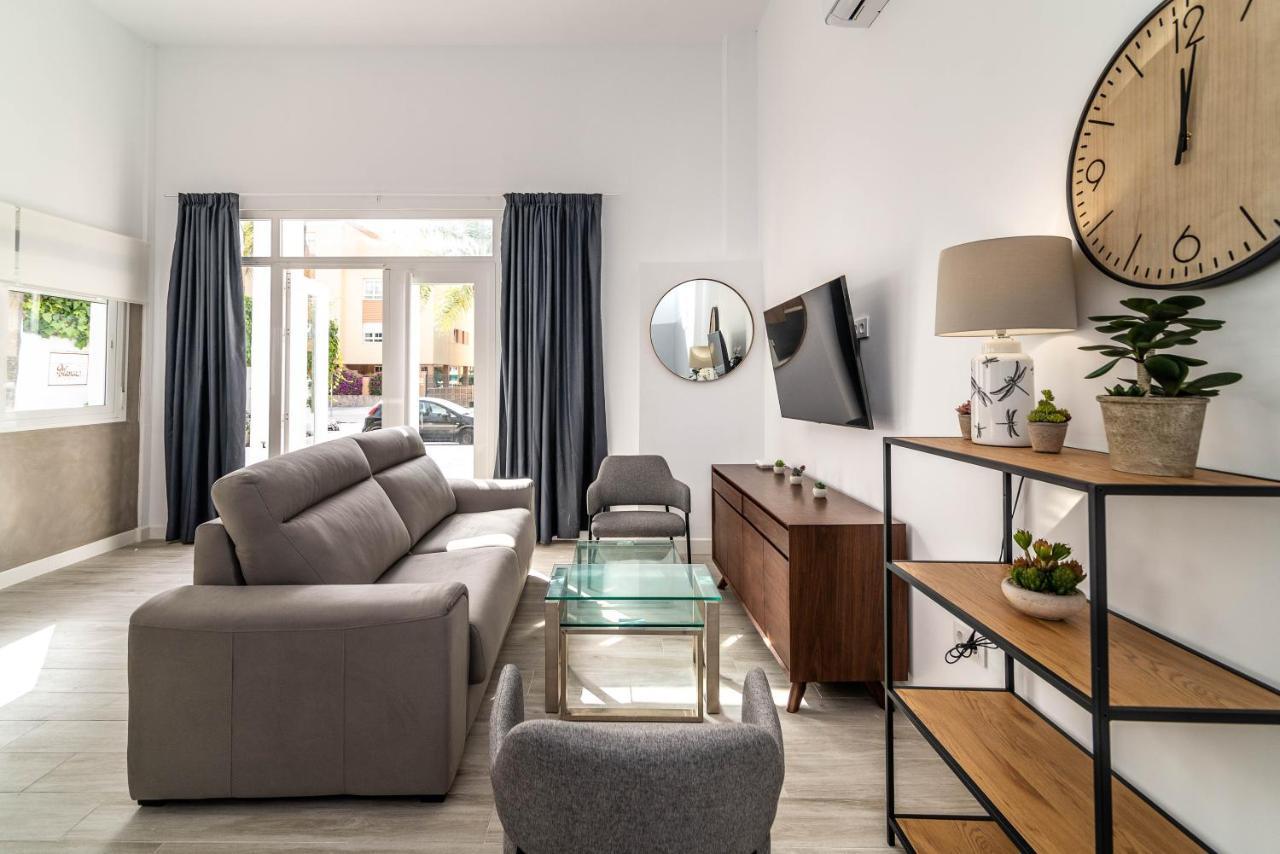 Luxury Apartment 托雷莫利诺斯 外观 照片