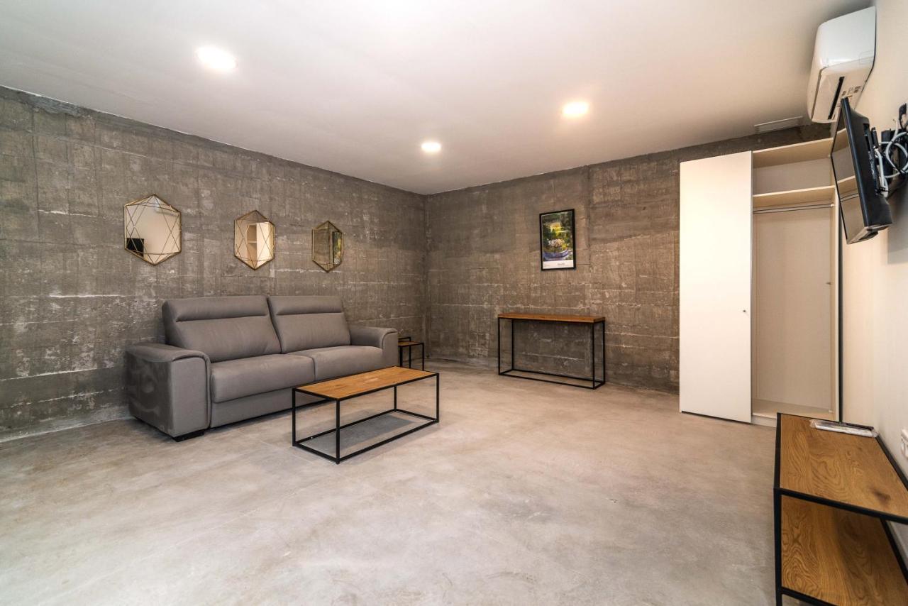 Luxury Apartment 托雷莫利诺斯 外观 照片