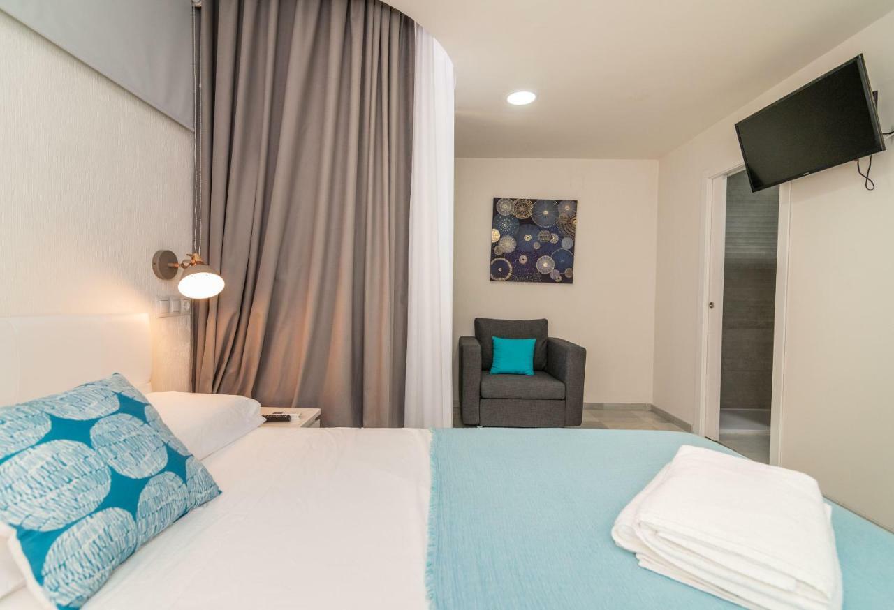 Luxury Apartment 托雷莫利诺斯 外观 照片