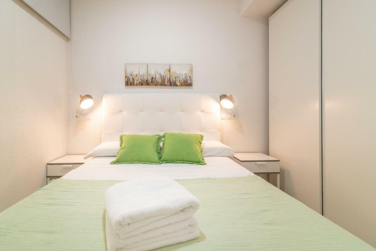 Luxury Apartment 托雷莫利诺斯 外观 照片